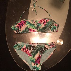 Two Piece 👙 Swimsuit NWOT
